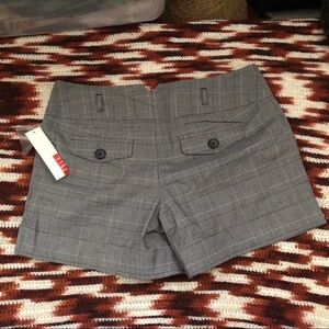 NWT 2000s Y2K Preppy Office Siren Goth Scene plaid micro mini cuff pleats shorts